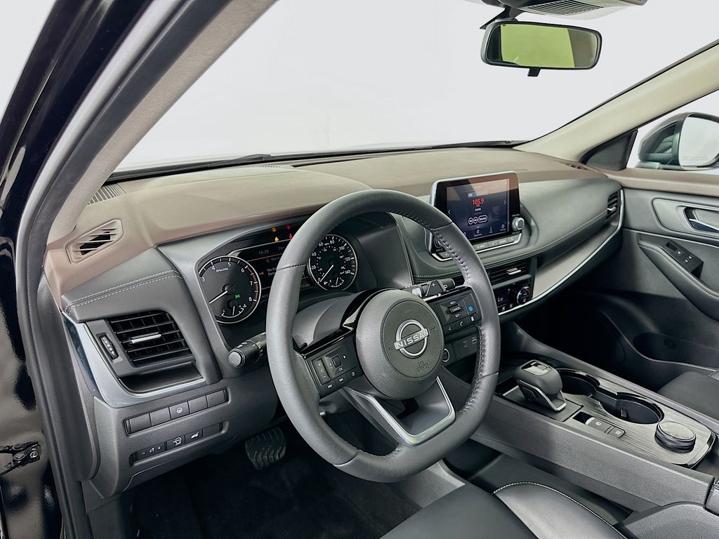 Thumbnail: 2023 Nissan Rogue - 9