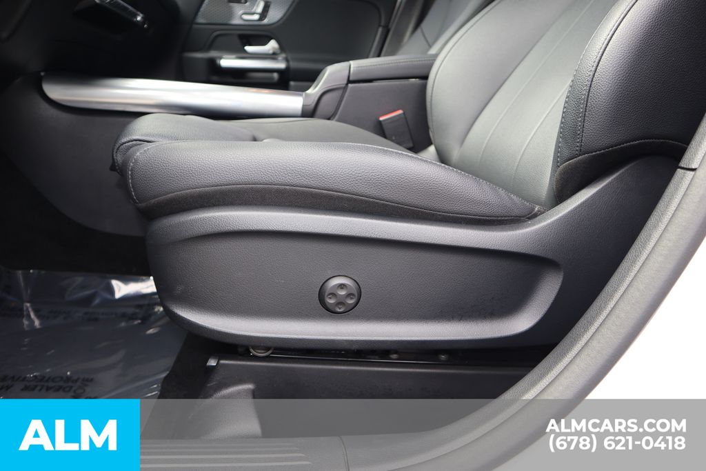 Used 2024 White Mercedes-Benz GLA 250 image 12