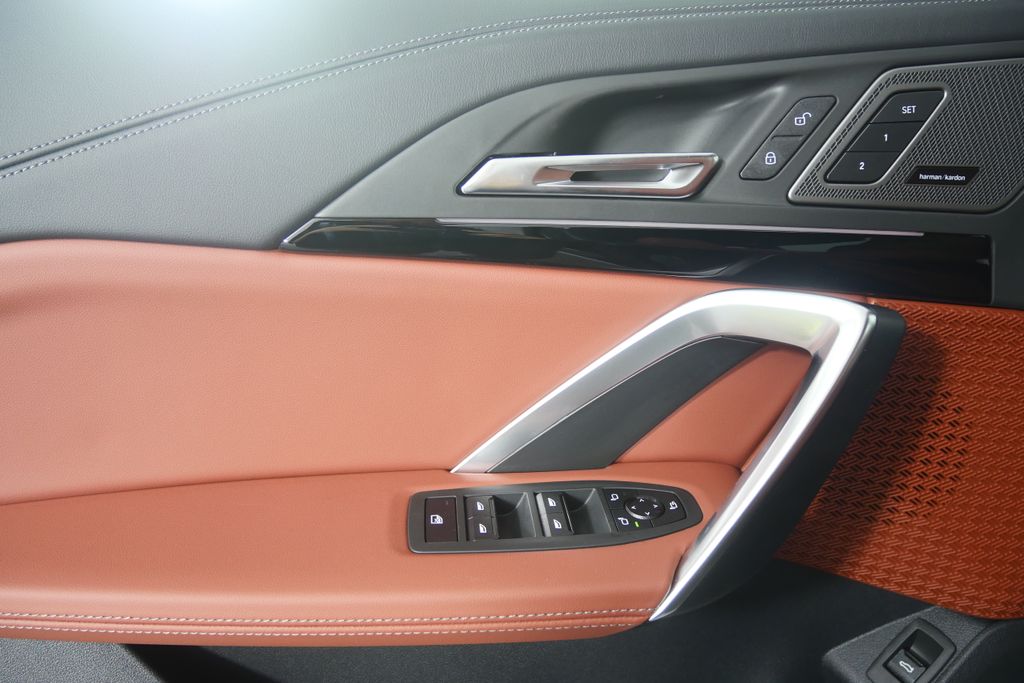 Thumbnail: 2026 BMW X1 - 8