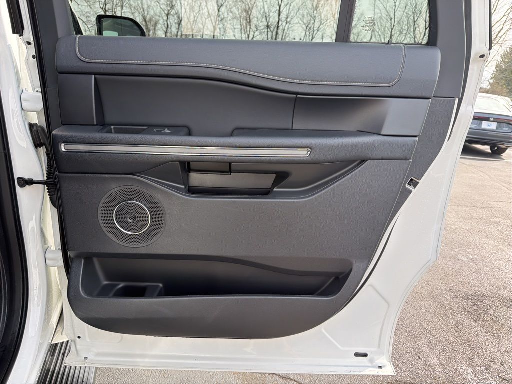 Thumbnail: 2024 Ford Expedition MAX - 25