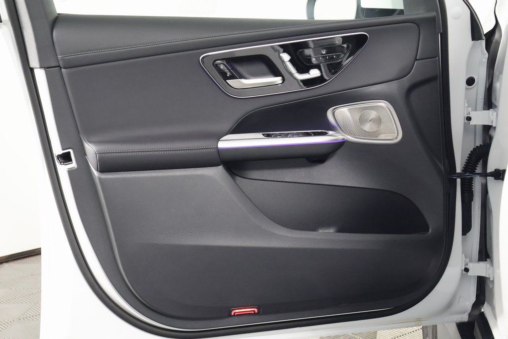 Thumbnail: 2026 Mercedes-Benz GLC - 7