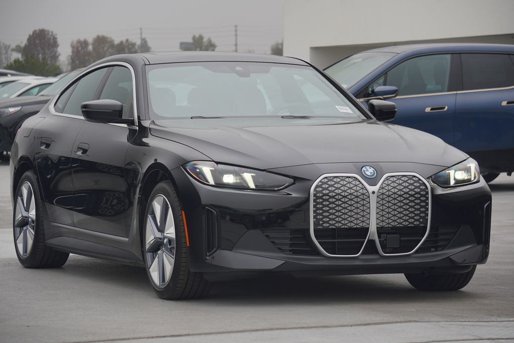 2025 BMW i4 eDrive40 3