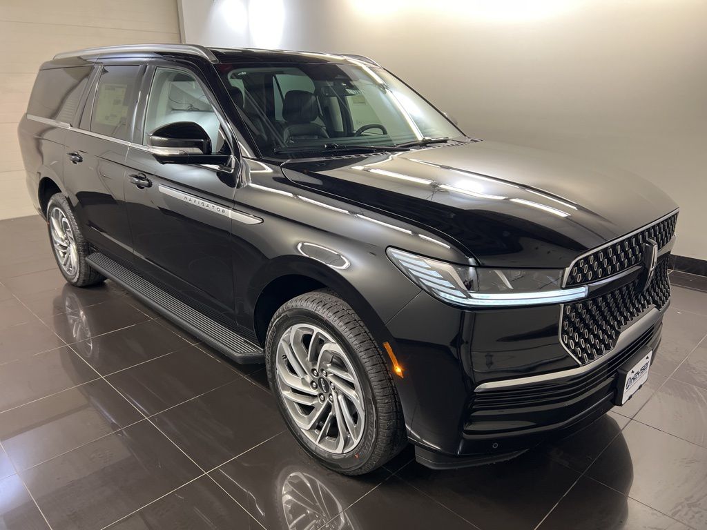 2026 Lincoln Navigator Premiere L 4WD's photo