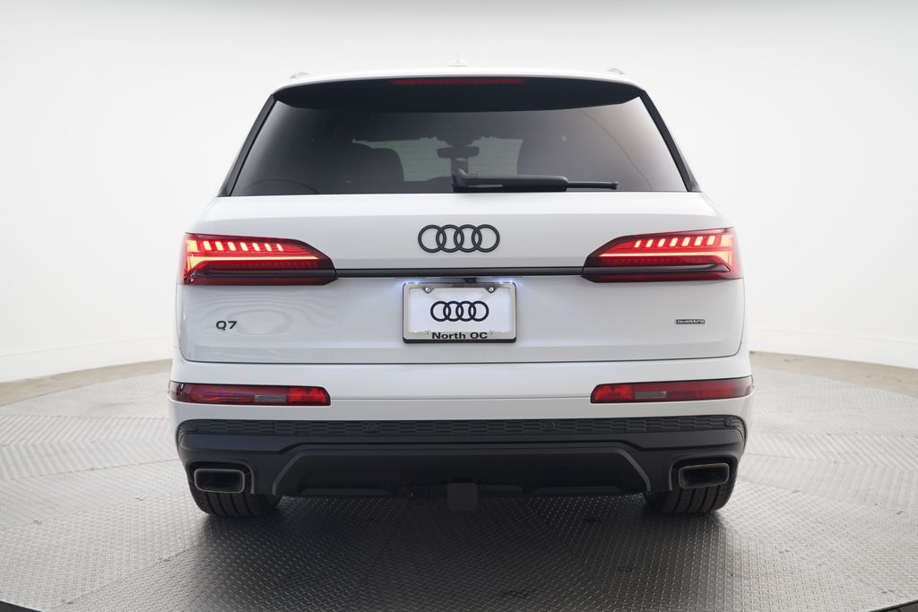 Thumbnail: 2026 Audi Q7 - 4
