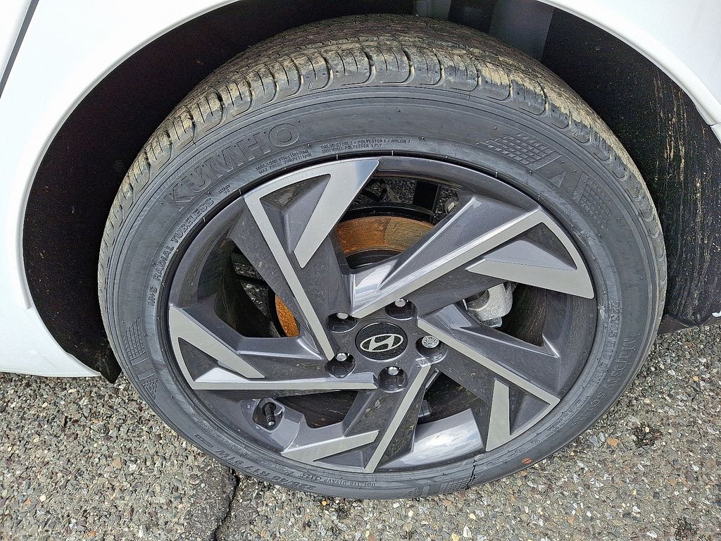 Thumbnail: 2025 Hyundai Elantra - 5