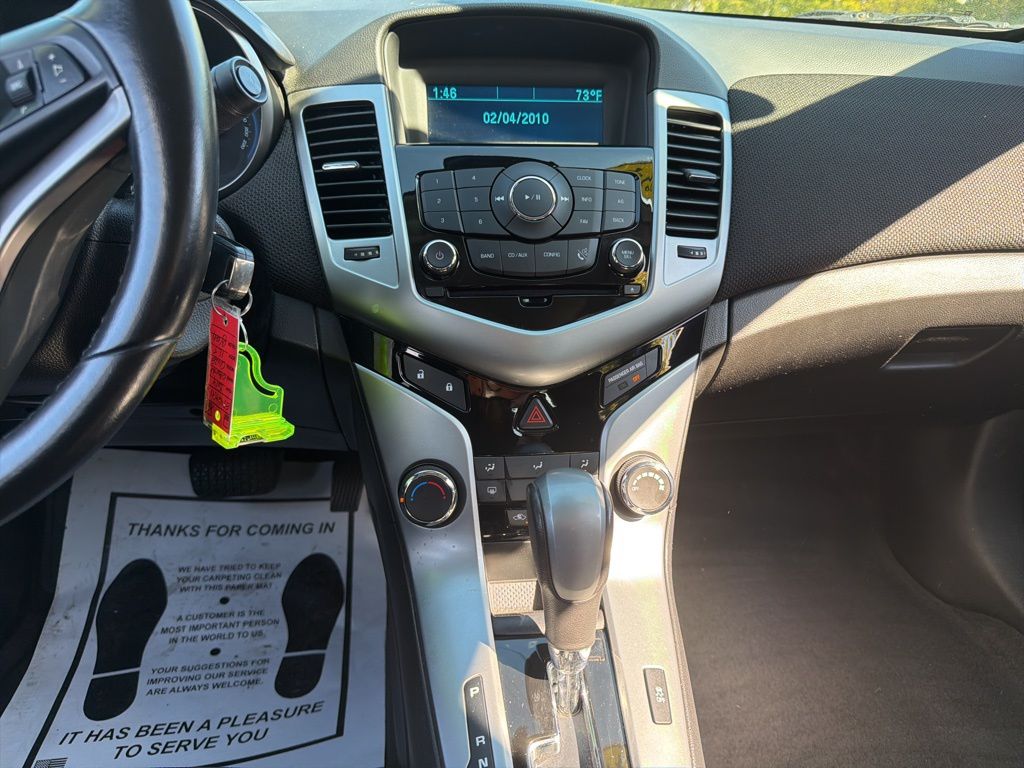 Thumbnail: 2014 Chevrolet Cruze - 15