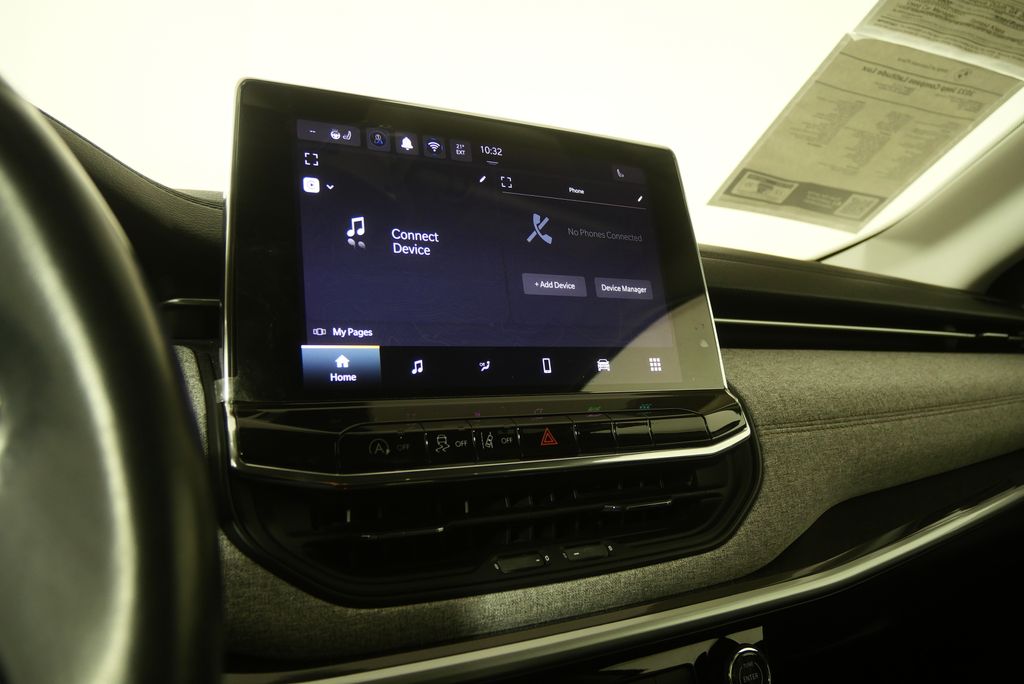 Thumbnail: 2022 Jeep Compass - 23