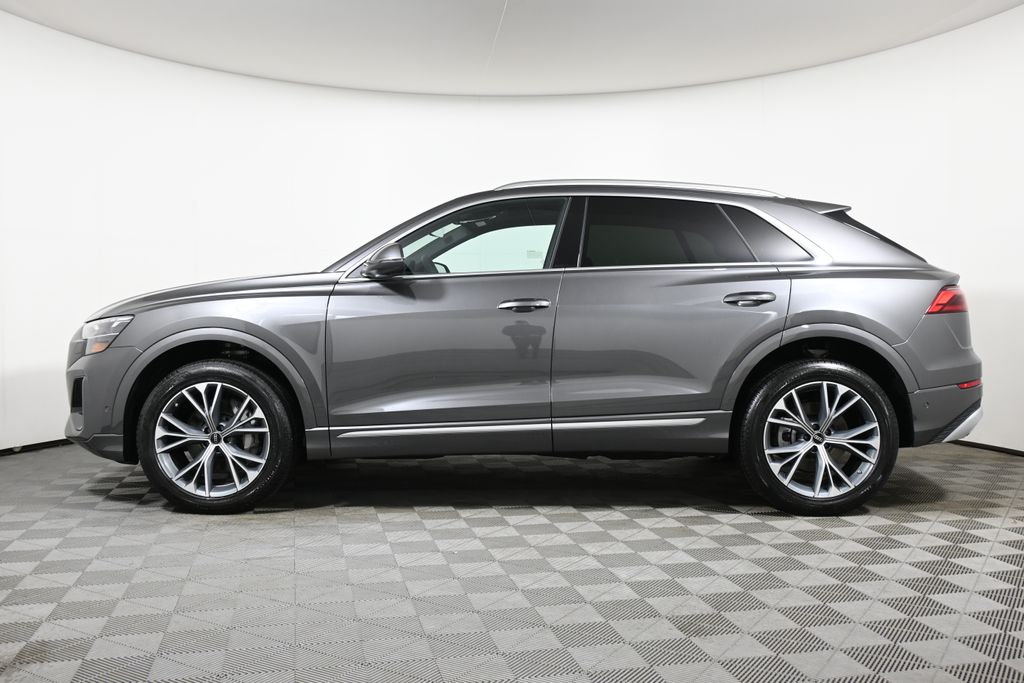 2025 Audi Q8  2