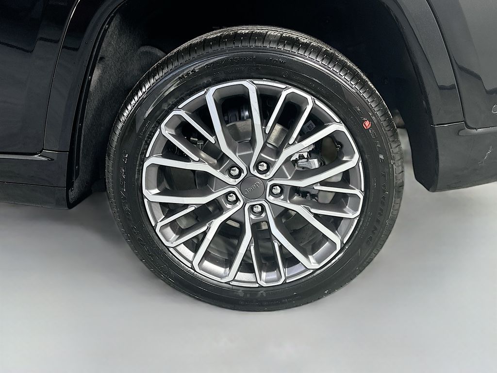 JeepGrand Cherokee17