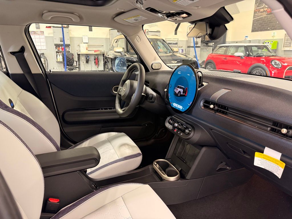 Thumbnail: 2025 MINI Cooper Hardtop - 28