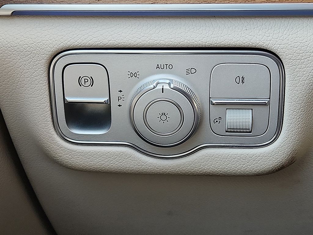 Thumbnail: 2022 Mercedes-Benz GLE - 26