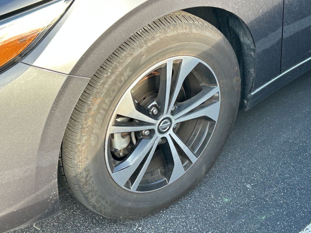 Thumbnail: 2023 Nissan Sentra - 3