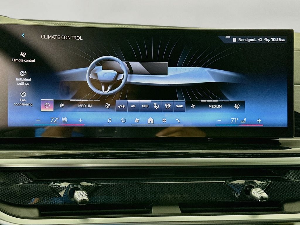 Thumbnail: 2027 BMW X6 - 14
