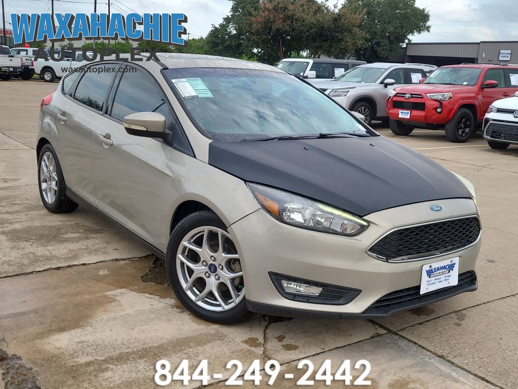 Tectonic 2015 Ford Focus SE Hatchback Hatchback Front-Wheel Drive 6-Speed Automatic