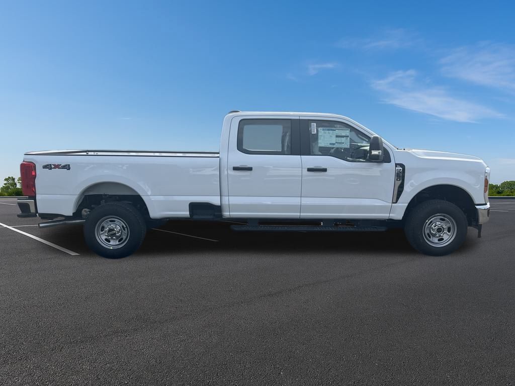 New 2026 Ford Super Duty F-250 Crew Cab 8' Box XL