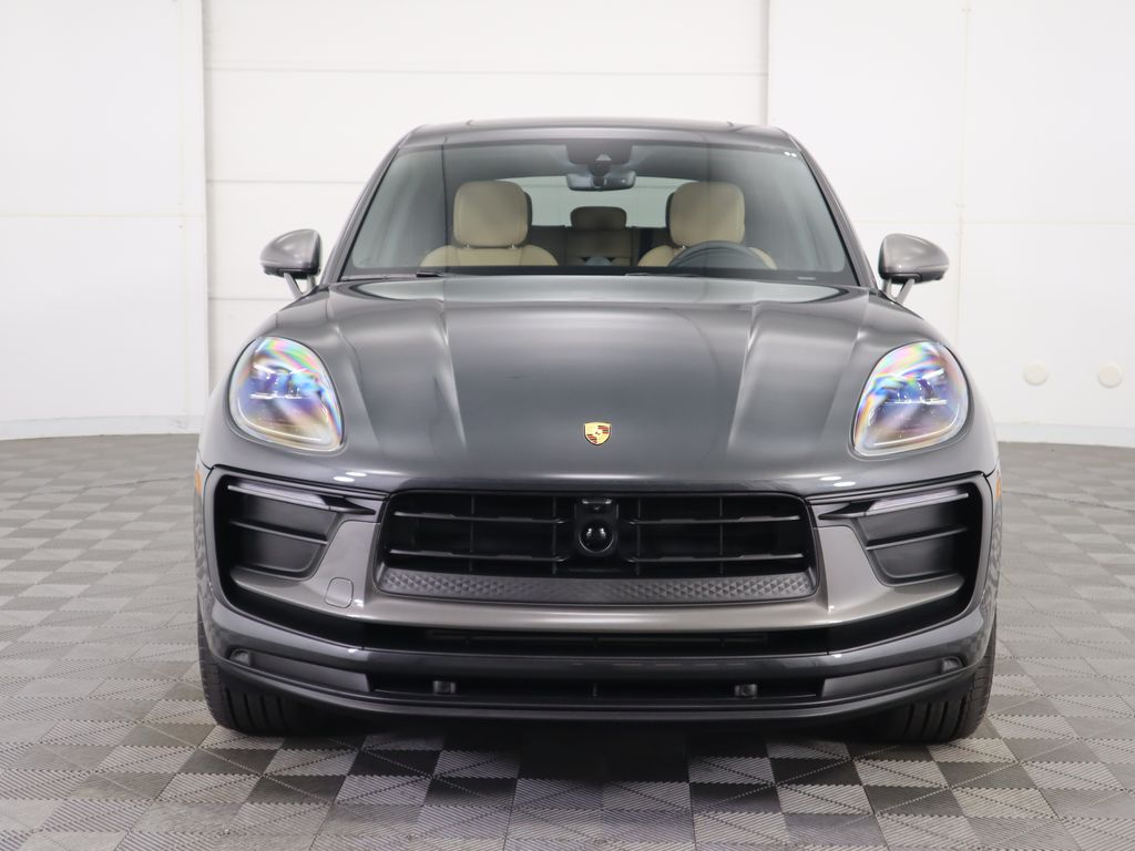Thumbnail: 2025 Porsche Macan - 10