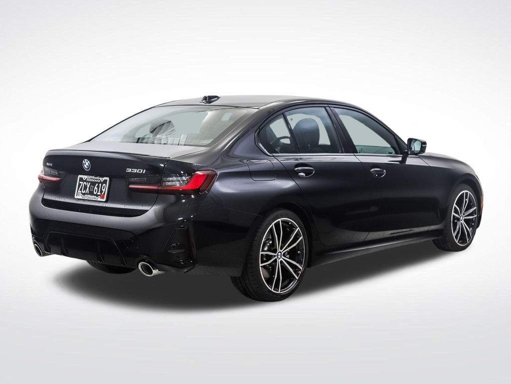 Thumbnail: 2024 BMW 3 Series - 5