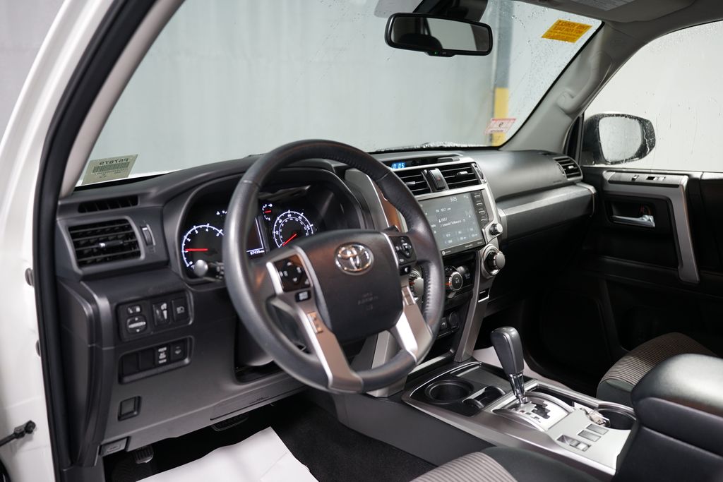 2022 Toyota 4Runner SR5 12