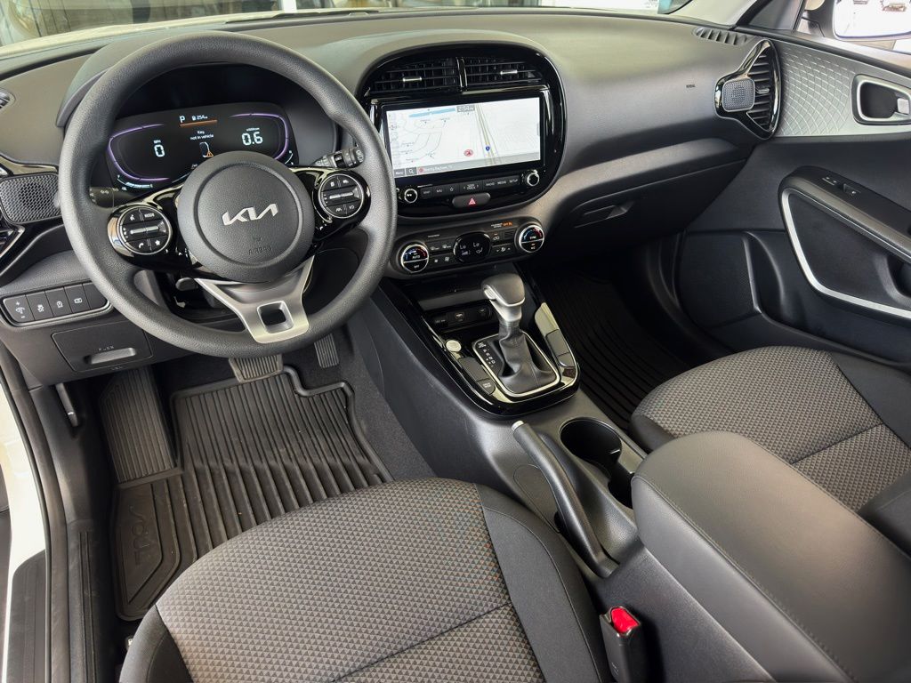 2023 Kia Soul S White at Community Kia