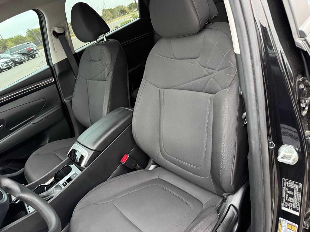 Thumbnail: 2023 Hyundai Tucson - 14