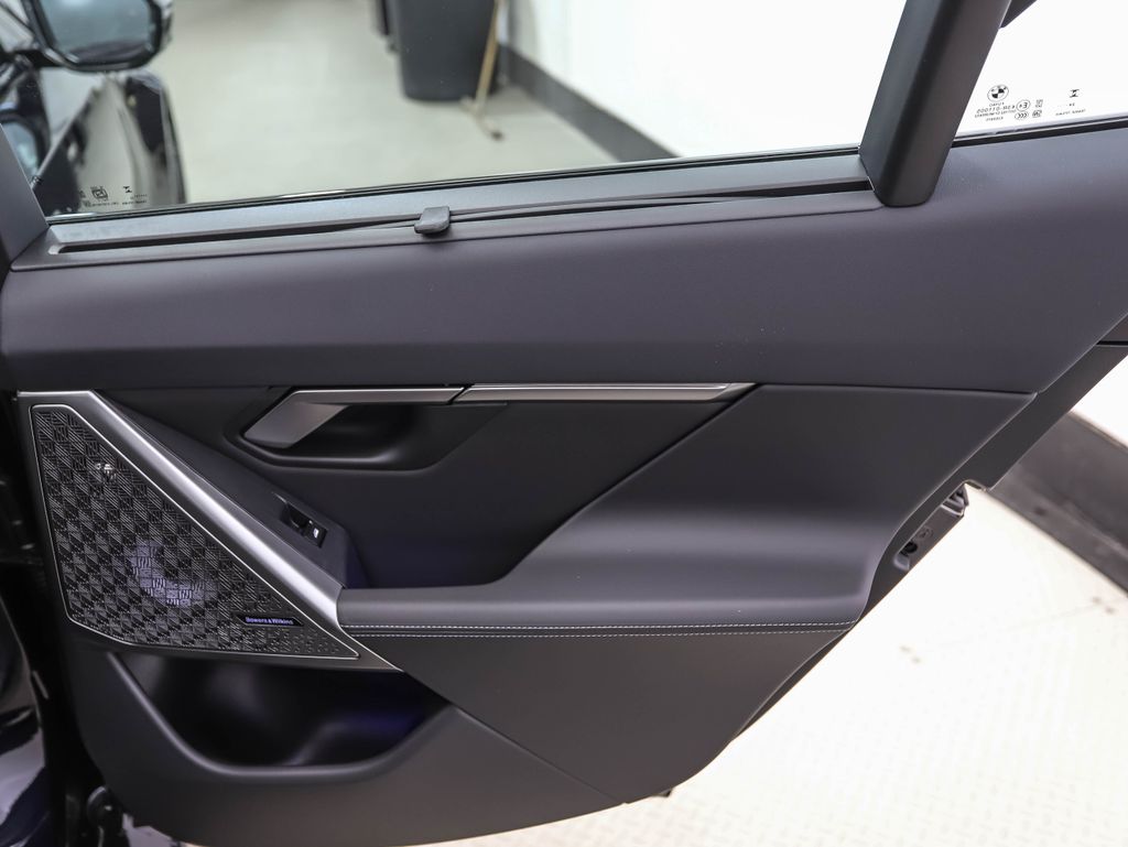 2025 BMW M5 Base 23