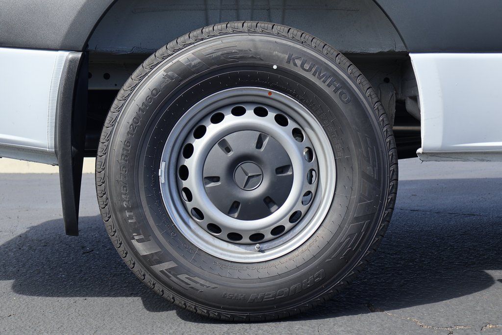 Thumbnail: 2025 Mercedes-Benz Sprinter - 10