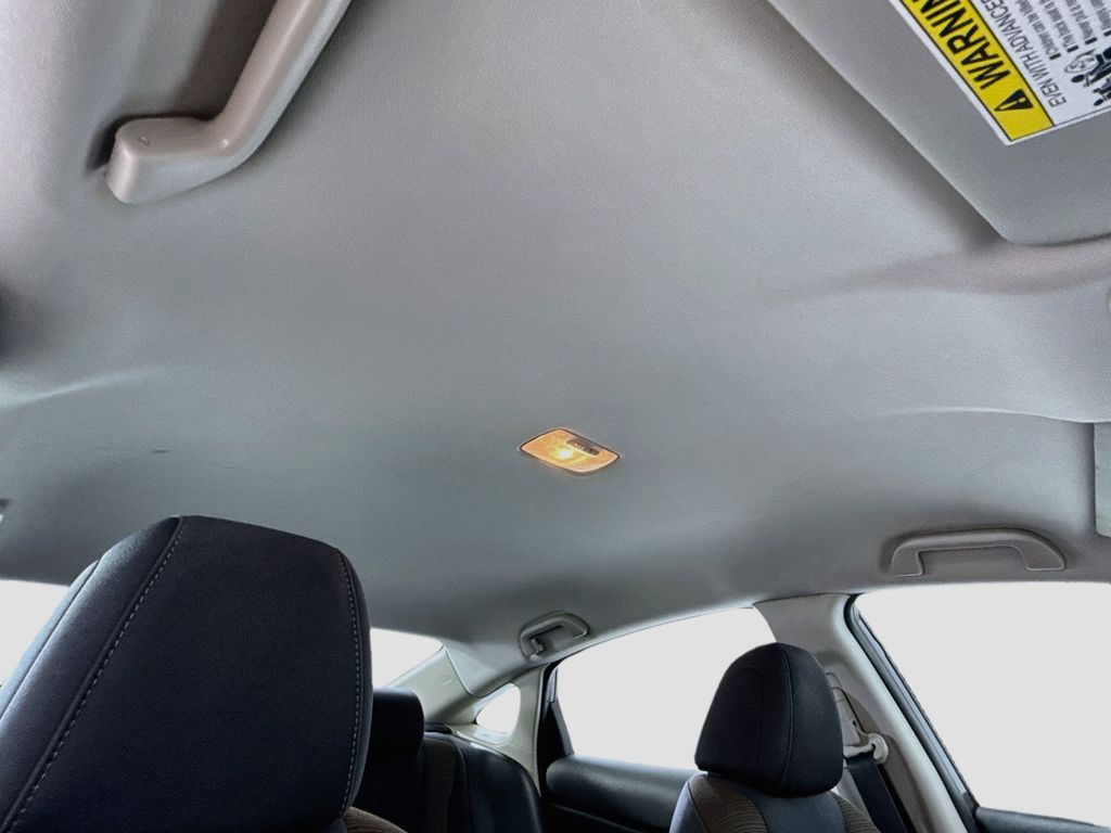 Thumbnail: 2019 Honda Insight - 16