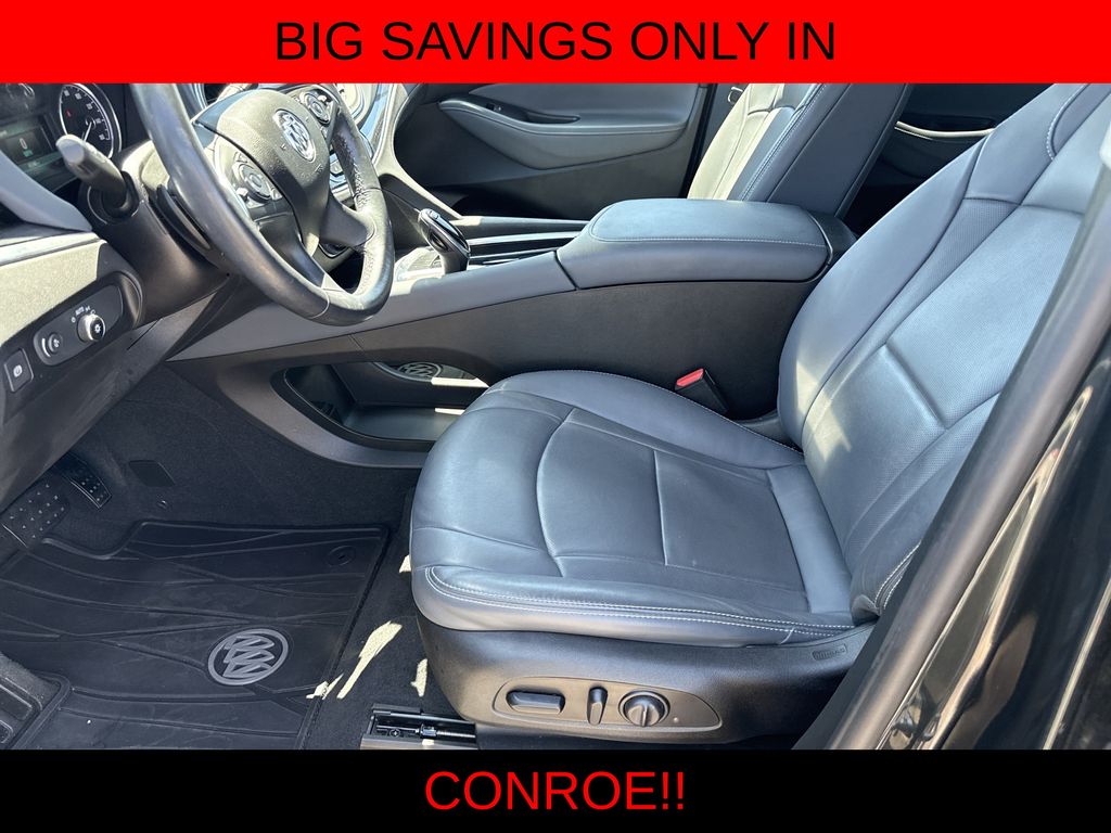 2019 Buick Enclave Essence - 11