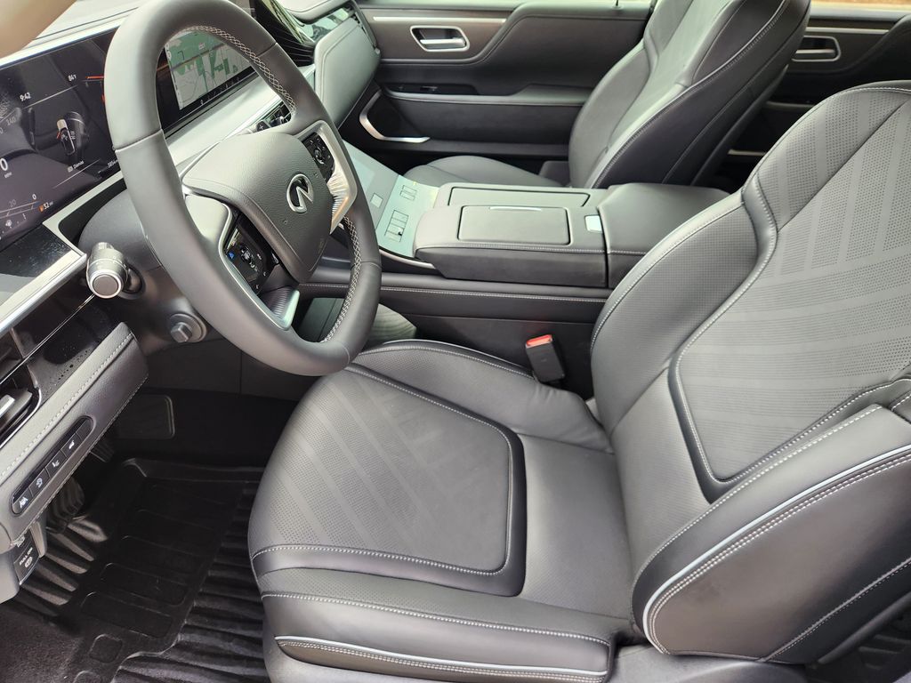 2026 INFINITI QX80 LUXE White at Bayway Cadillac Southwest