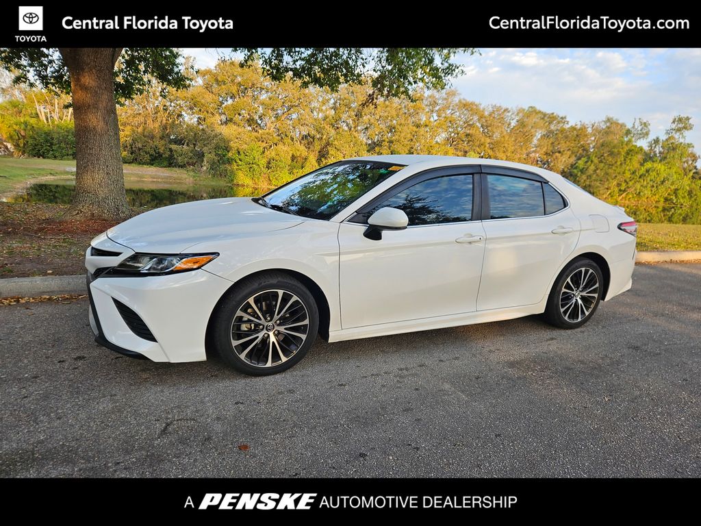 2018 Toyota Camry SE -
                Orlando, FL