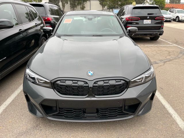 Thumbnail: 2024 BMW 3 Series - 3