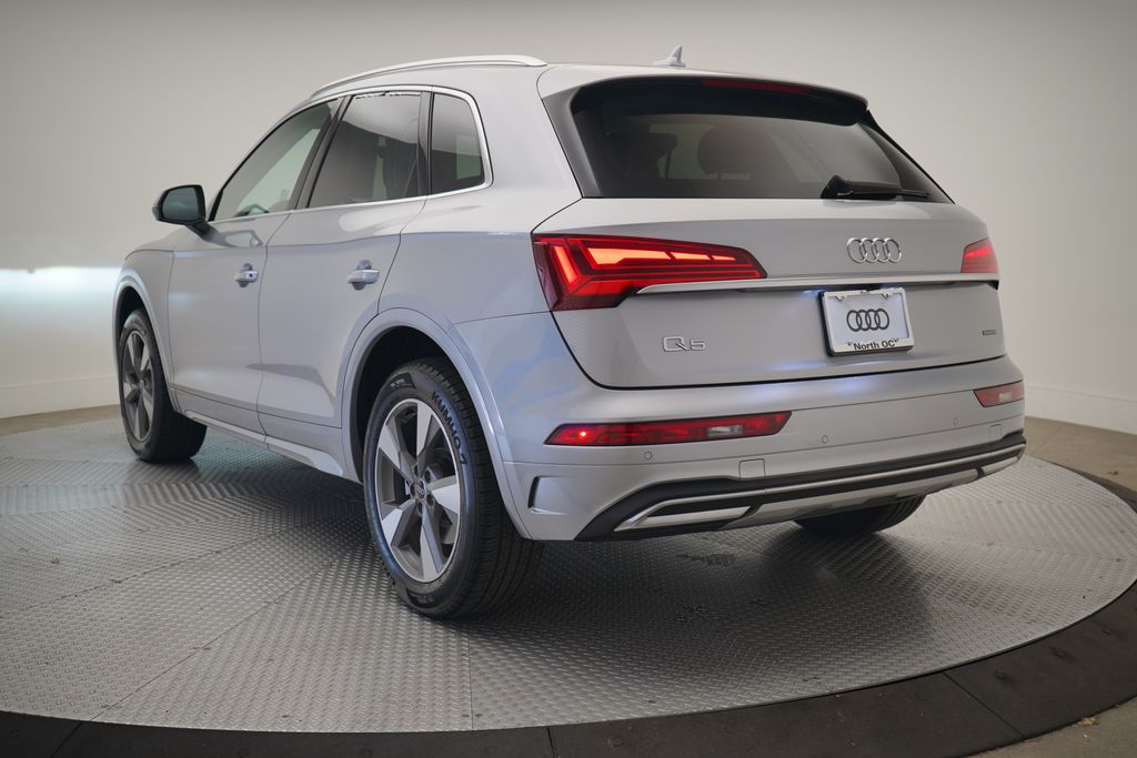 Thumbnail: 2023 Audi Q5 - 3