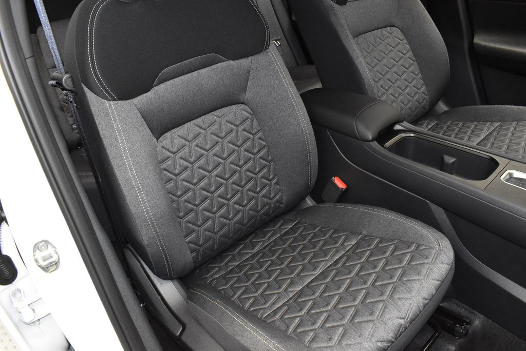 Thumbnail: 2026 Nissan Kicks - 25