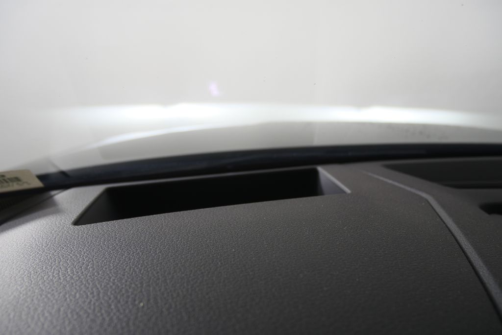 Thumbnail: 2019 Audi e-tron - 24