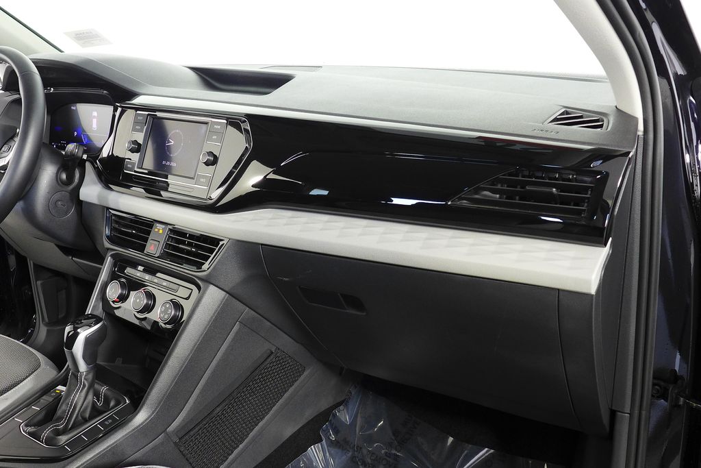 Thumbnail: 2024 Volkswagen Taos - 14