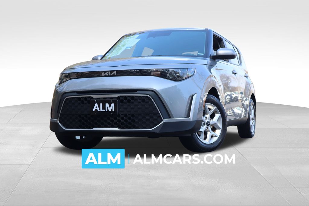 2024 Kia Soul LX FWD