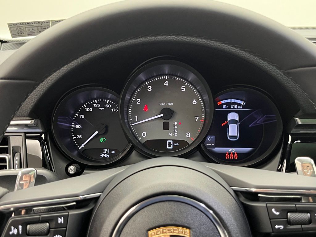 Thumbnail: 2025 Porsche Macan - 11