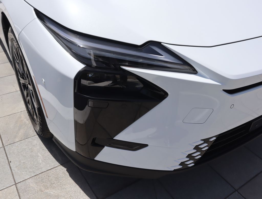 Thumbnail: 2026 Lexus ES - 17
