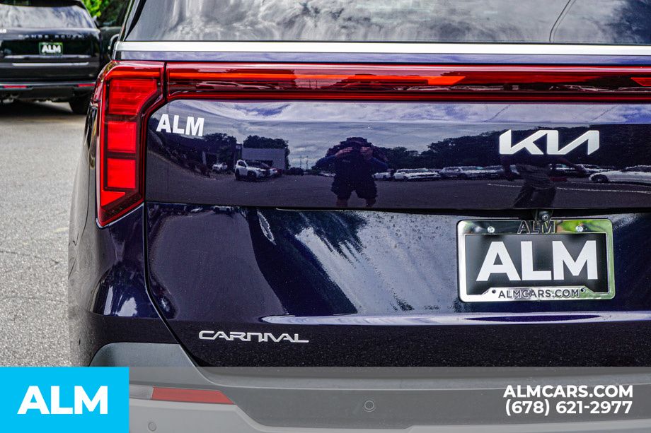 2025 Kia Carnival LXS - Photo 13