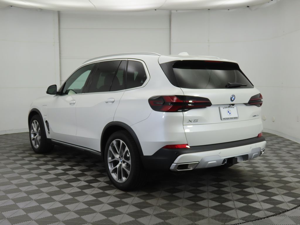 Thumbnail: 2026 BMW X5 - 7