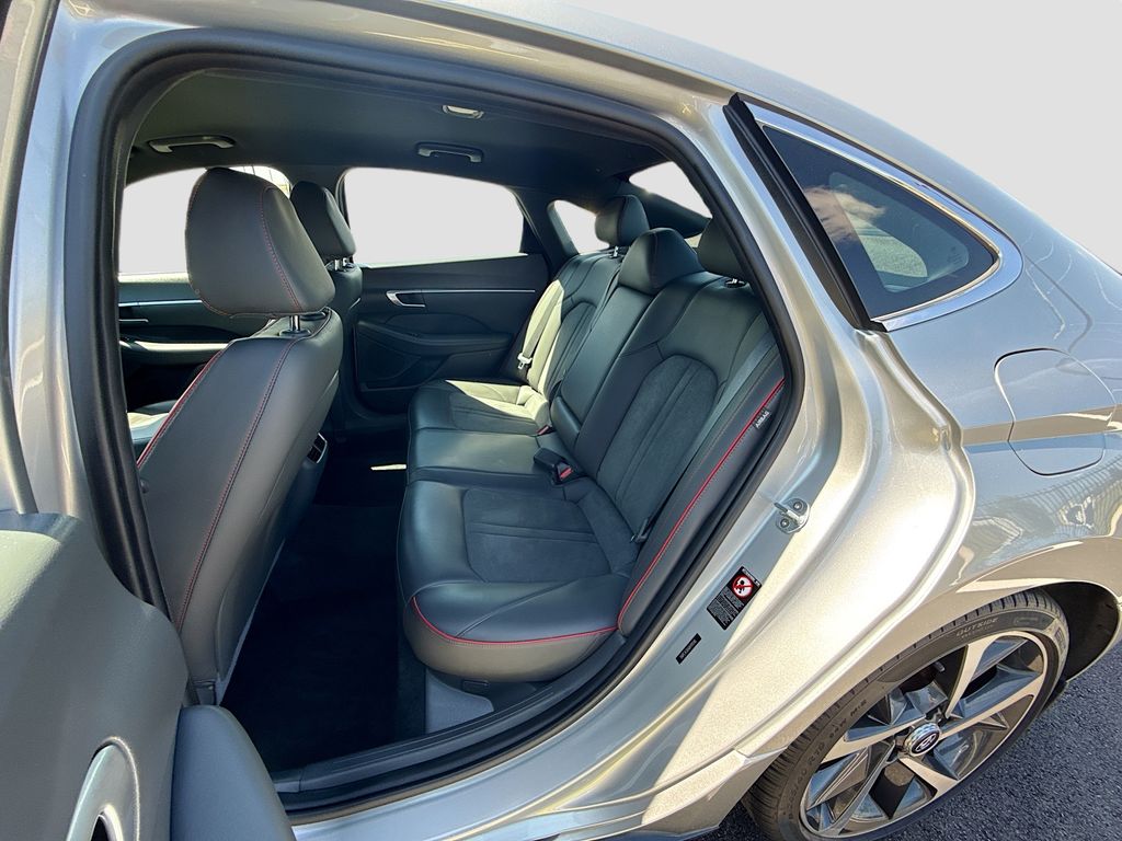 2021 Hyundai Sonata SEL Plus 23