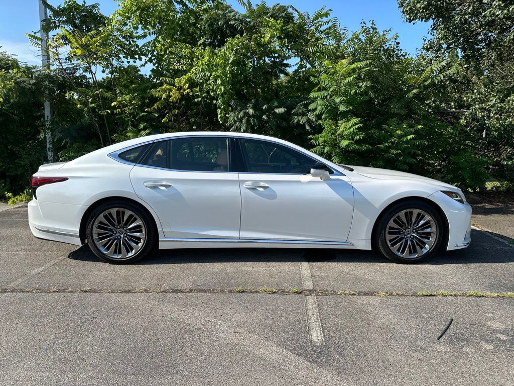 Certified Used 2022 White Lexus 500 Upgraded Interior Pkg image 2