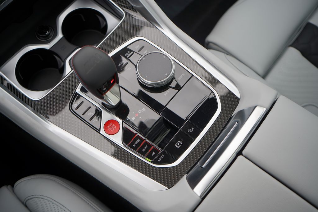 2025 BMW X6 M 18