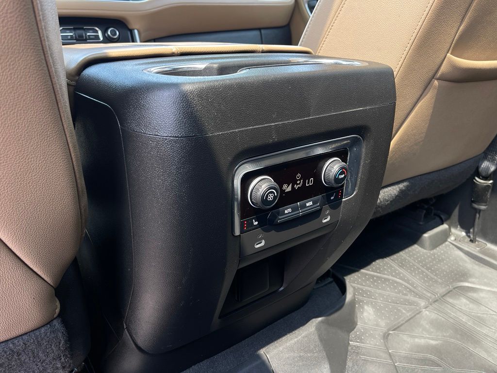 Used 2023 Black Chevrolet Premier image 33