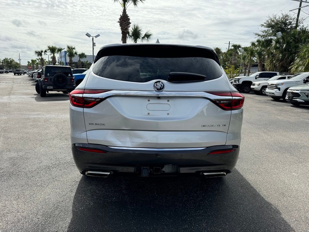 2018 Buick Enclave Essence 7