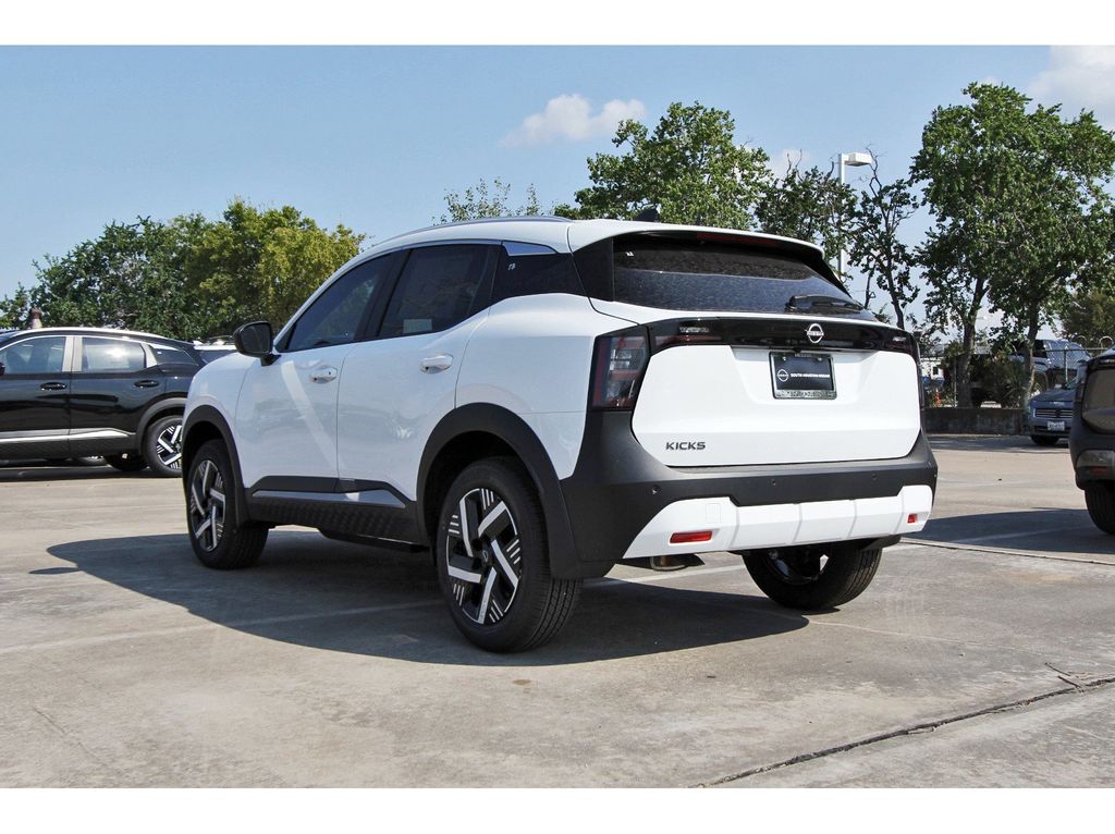 2026 Nissan Kicks SV - 2