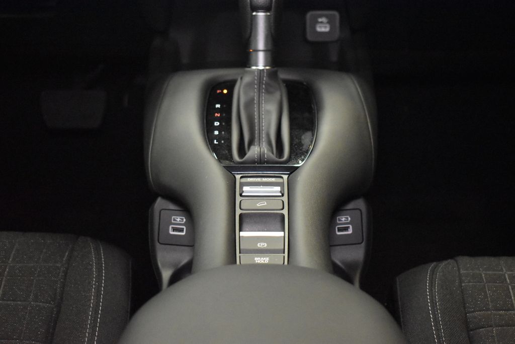 2025 Honda HR-V LX 13