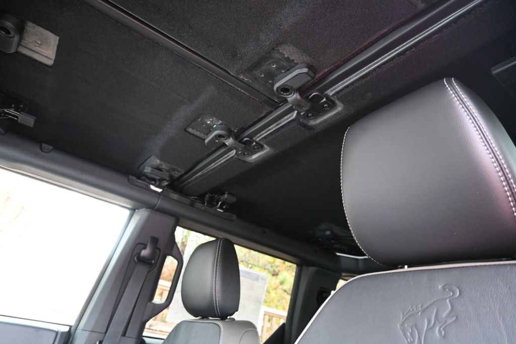 Thumbnail: 2025 Ford Bronco - 8