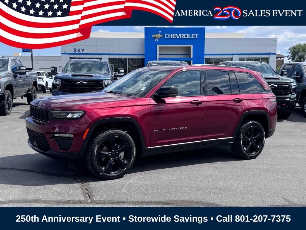 Velvet Red Pearlcoat 2023 Jeep Grand Cherokee SUV / Crossover Four-Wheel Drive 8-Speed Automatic