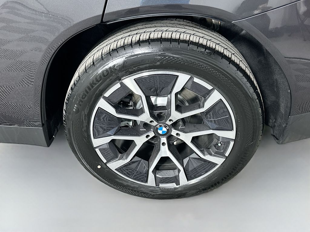 Thumbnail: 2026 BMW X3 - 23